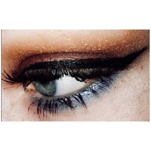 Meet your Posher, Ally